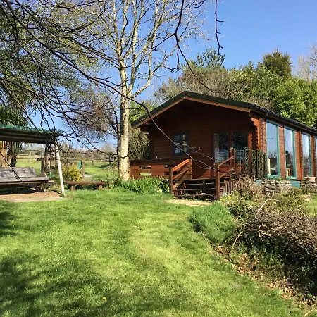 Lodge Tudor With Pool & Bbq Liskeard
